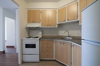 Building Photo - 2285 Rue St Mathieu