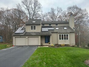 Building Photo - 44 Spice Hill Dr