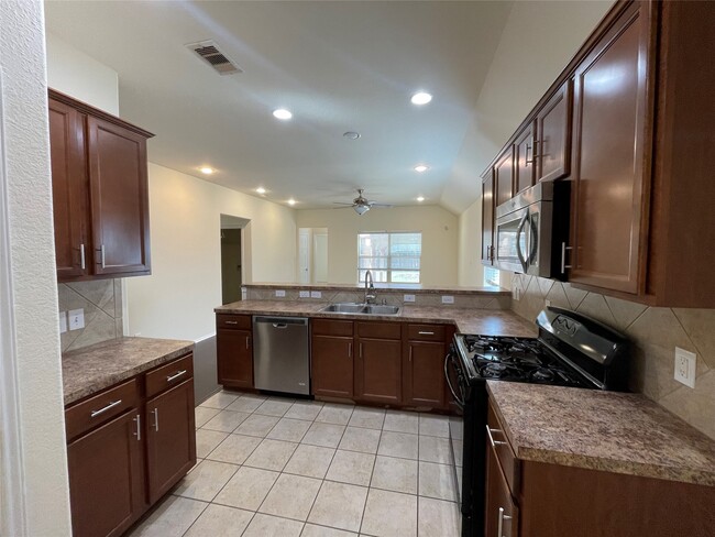 Foto del edificio - 12010 Ramla Place Trail