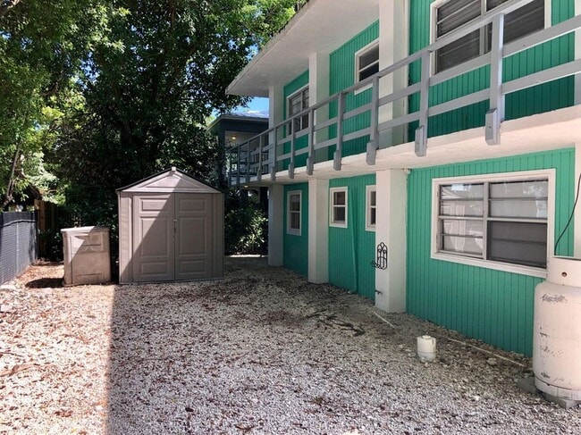 Building Photo - 661 Colson Dr