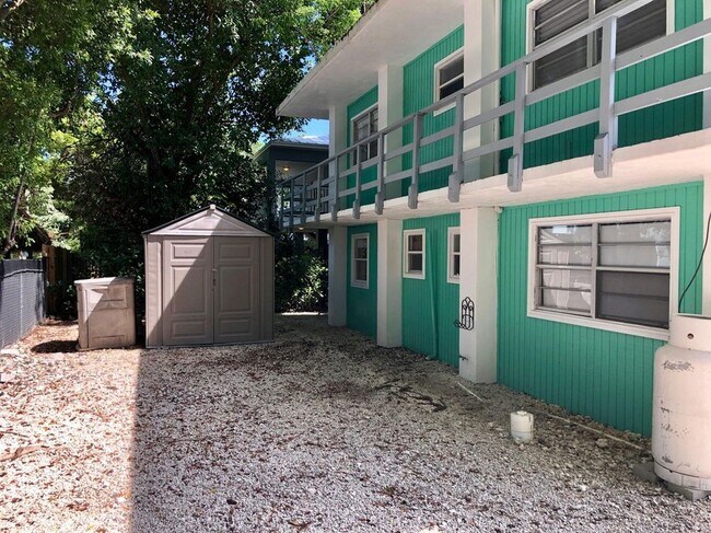 Foto del edificio - 661 Colson Dr