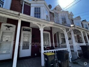 Building Photo - 830 Prangley Ave