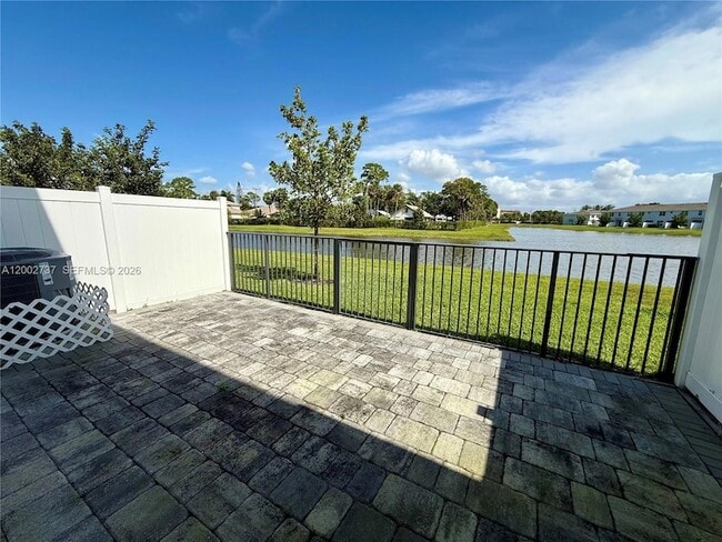 Building Photo - 6939 Harbours Edge Ave
