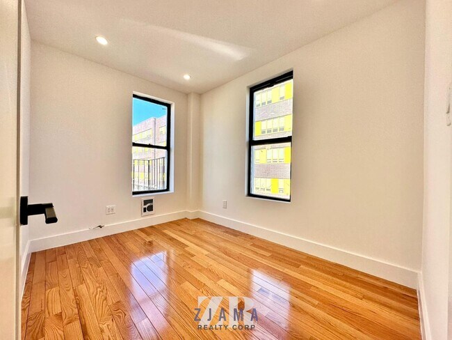 Foto del edificio - 936 4th Ave