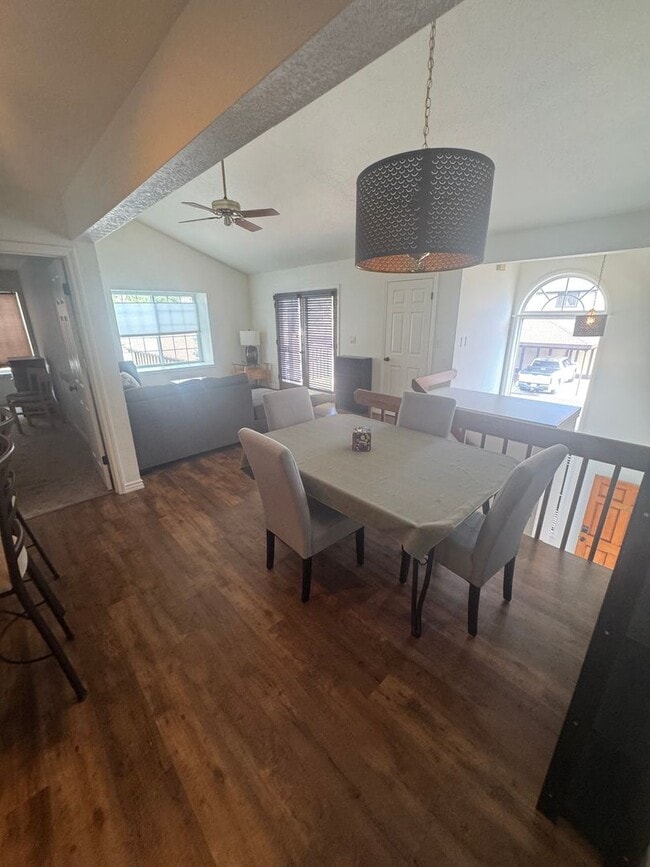 Building Photo - Furnished Mountain Getaway | $500 Move in ...