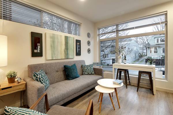 Interior Photo - East John