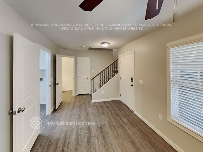 Building Photo - 4069 E Windsor Dr