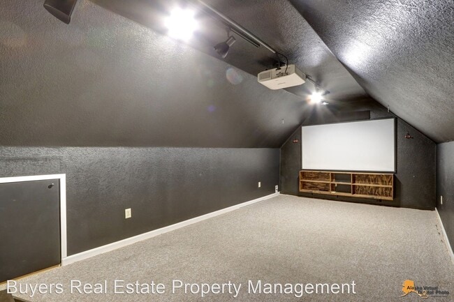 Building Photo - 4 br, 3 bath House - 8700 Spendlove Drive