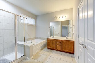 Building Photo - 9503 Herons Grove Ln