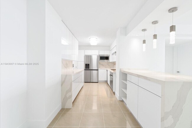 Foto del edificio - 6770 Indian Creek Dr