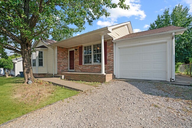 Building Photo - Renovated 3-Bed/2-Bath Home with Garage & ...