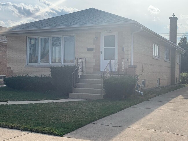 Foto del edificio - 4844 N Greenwood Ave