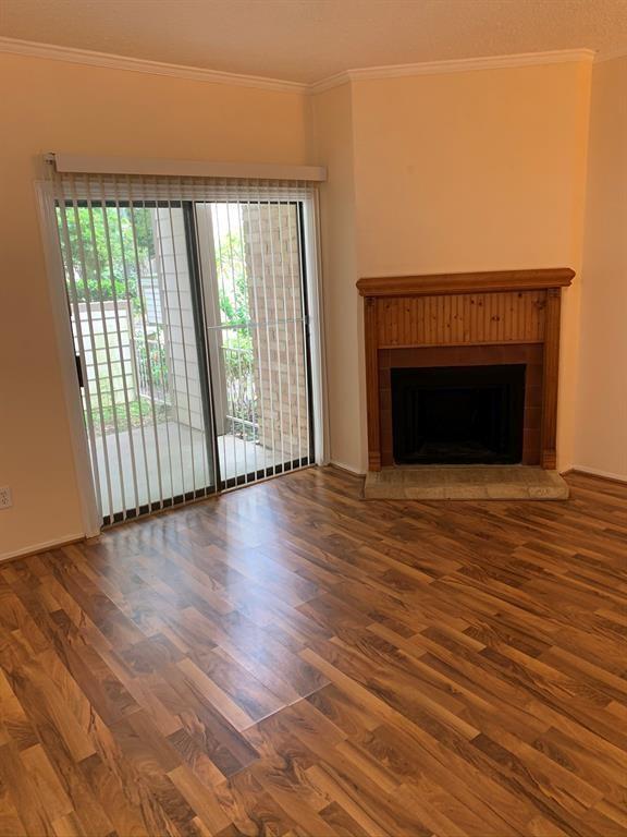 Foto del edificio - 7115 N Holiday Dr