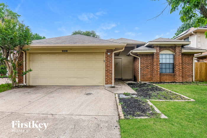 Foto principal - 2216 Turf Club Dr