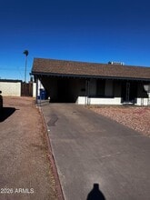 Building Photo - 224 E Hermosa Dr