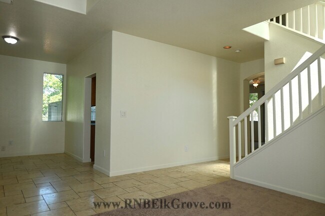 Foto del edificio - 2821 Babson Dr