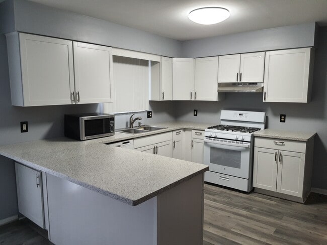 Building Photo - 4848 Cole Blvd