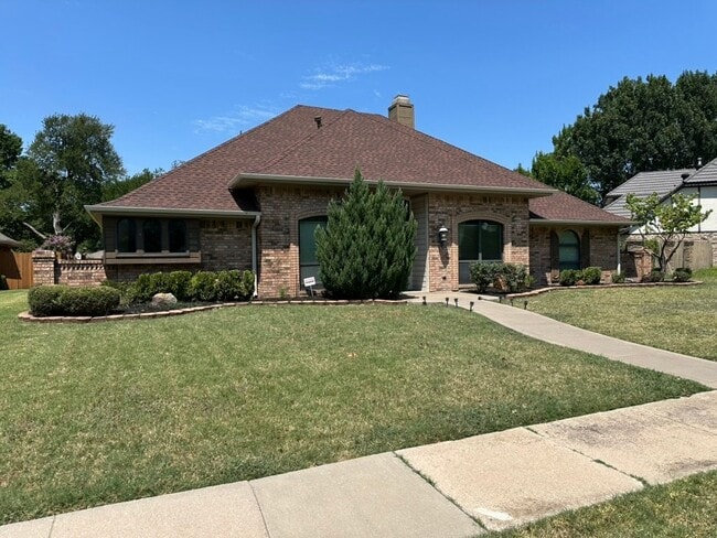 Building Photo - 6513 Elkhurst Dr