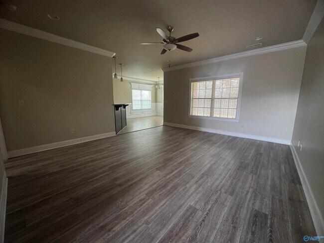 Building Photo - 101 Somerset Park Dr