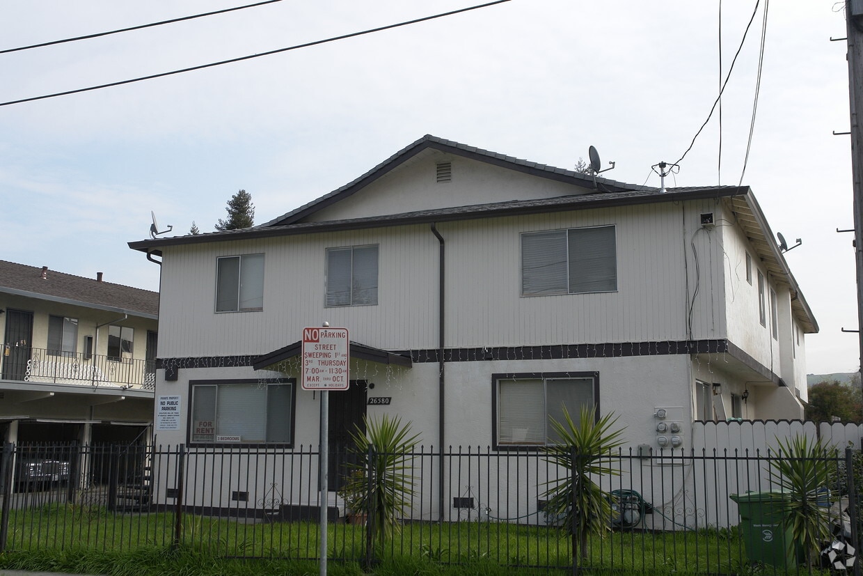 Building Photo - 26580 Chisholm Ct
