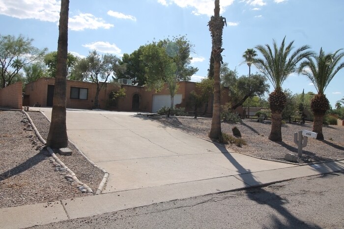 Foto principal - 8360 E Wrightstown Rd