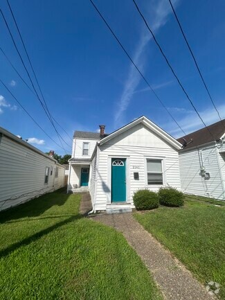 Building Photo - 2141 Bradley Ave