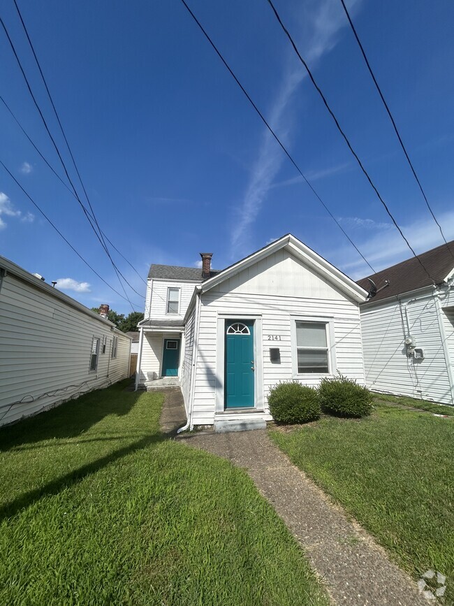Building Photo - 2141 Bradley Ave