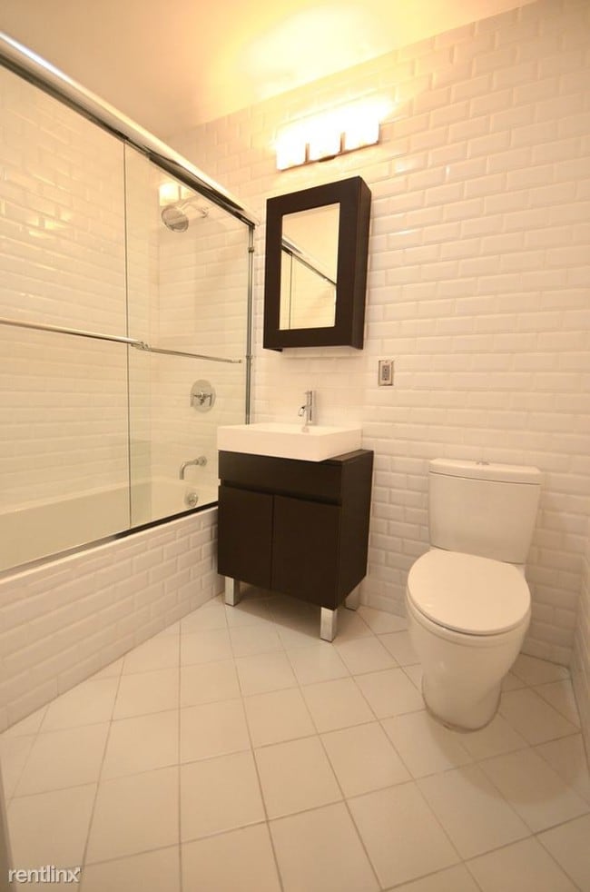 Building Photo - 2 br, 2 bath Apartment - 212 Bennett Ave