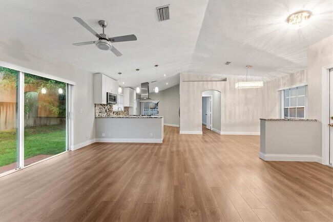 Foto del edificio - 6000 NW 43rd Terrace
