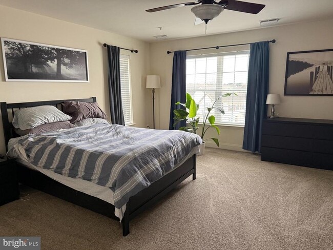 Foto del edificio - 711 Perthshire Pl