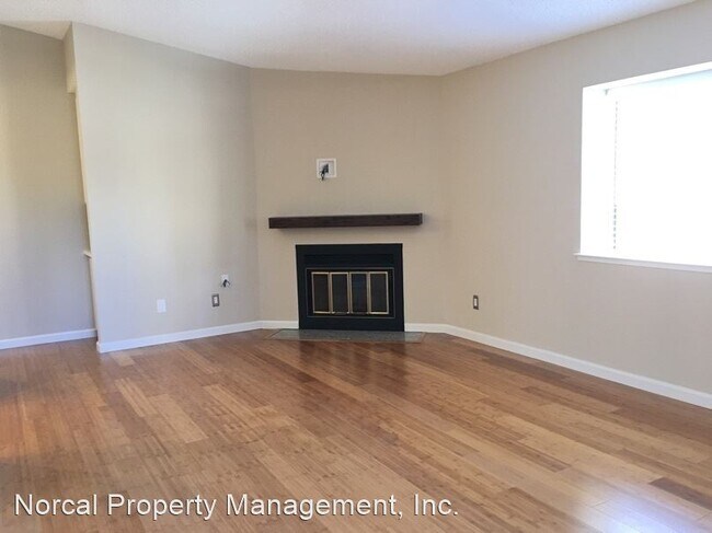 Building Photo - 1 br, 1 bath House - 537 Holly Hock Ct