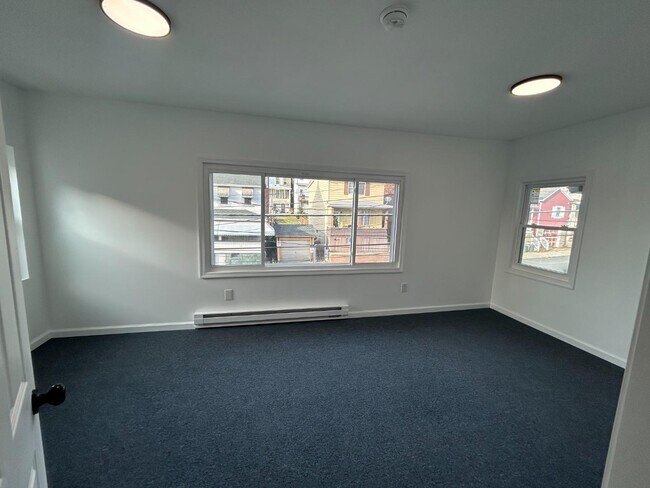 Building Photo - 222 W Patterson St