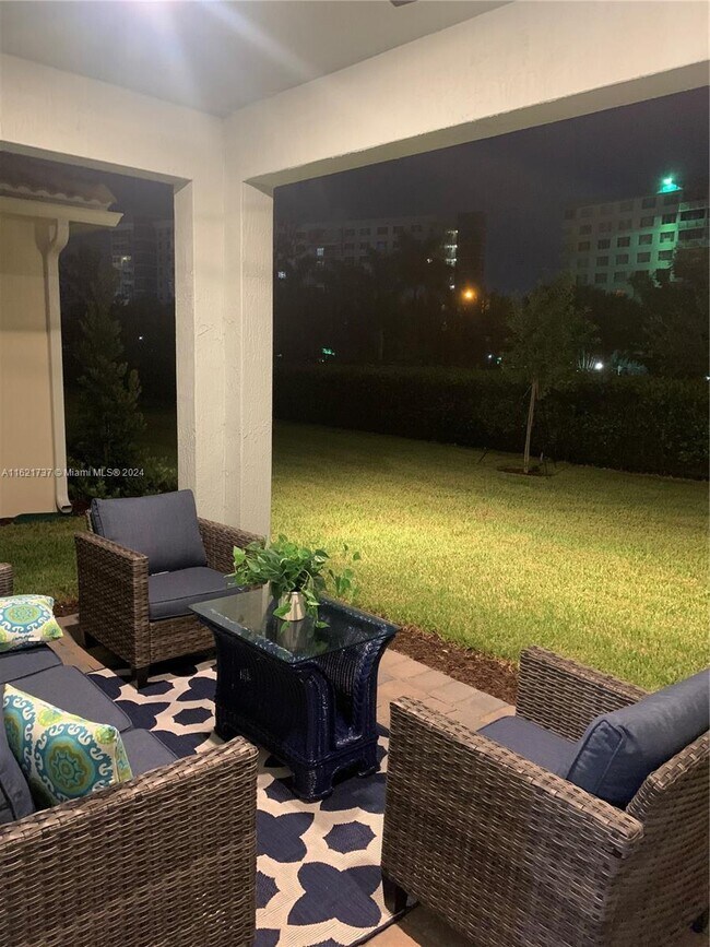 Foto del edificio - 4112 Large Leaf Ln