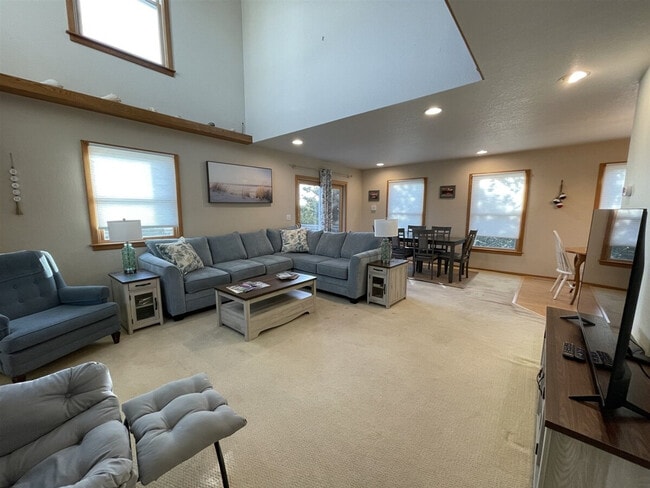 Building Photo - 50085 Timber Trail