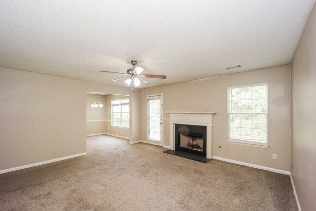 Building Photo - 2615 Thunder Basin Way