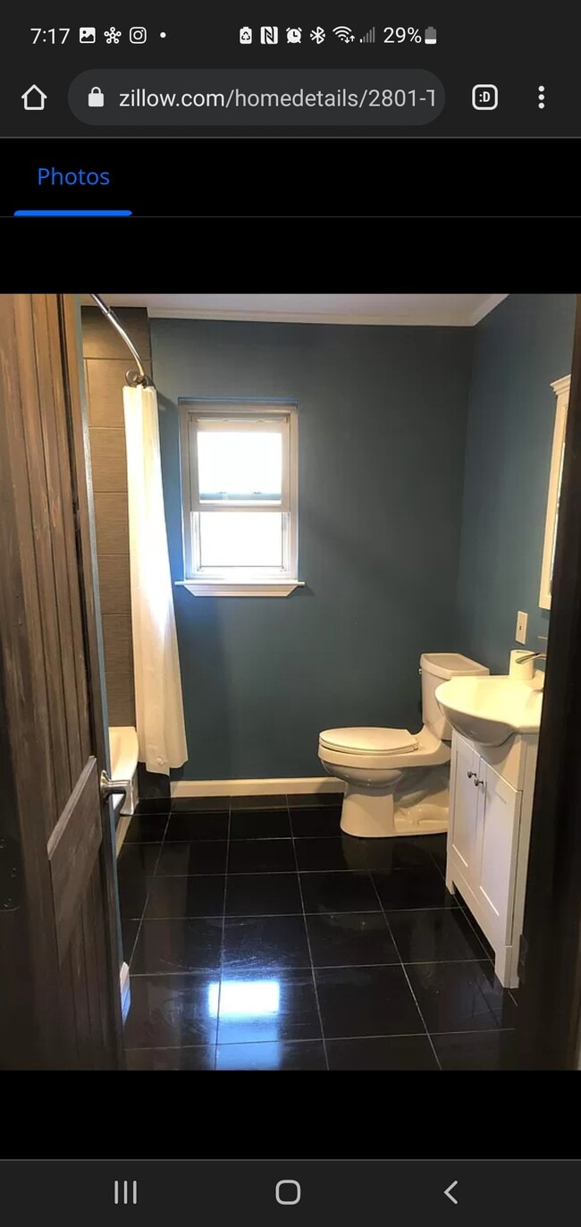 Baño de invitados - 2801 Timberpeg Ct