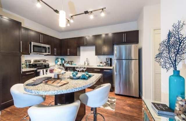 Foto del edificio - 12700 Ridgeline Blvd
