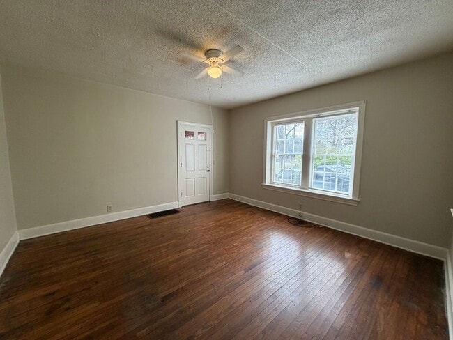 Building Photo - 1143 A&amp;B N Broad St.