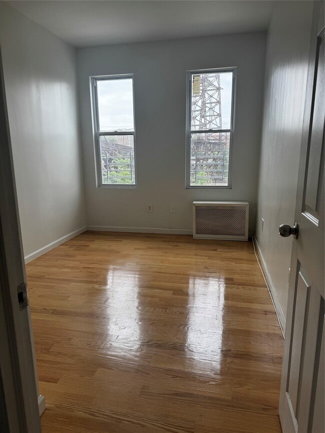 Building Photo - 1249 Bronx River Ave