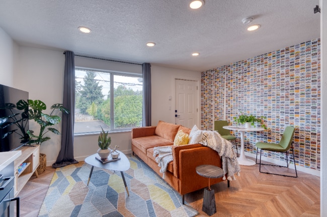 Photo - 5222 SE Holgate Blvd Apartment