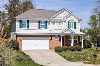 Building Photo - 117 Woodtrellis Ct