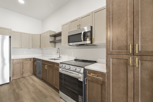 Building Photo - The Reverie at Taylors Crossing