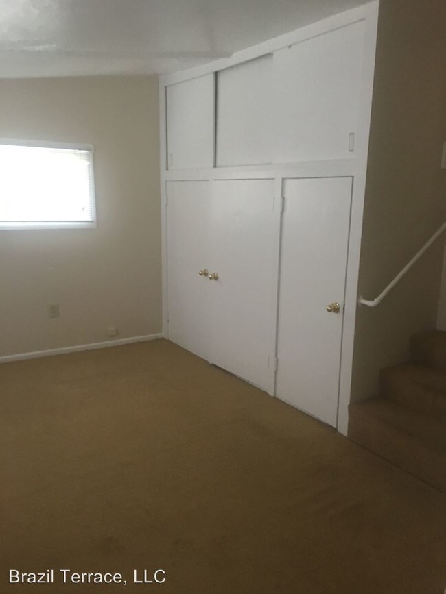 Building Photo - 1901 Henry St