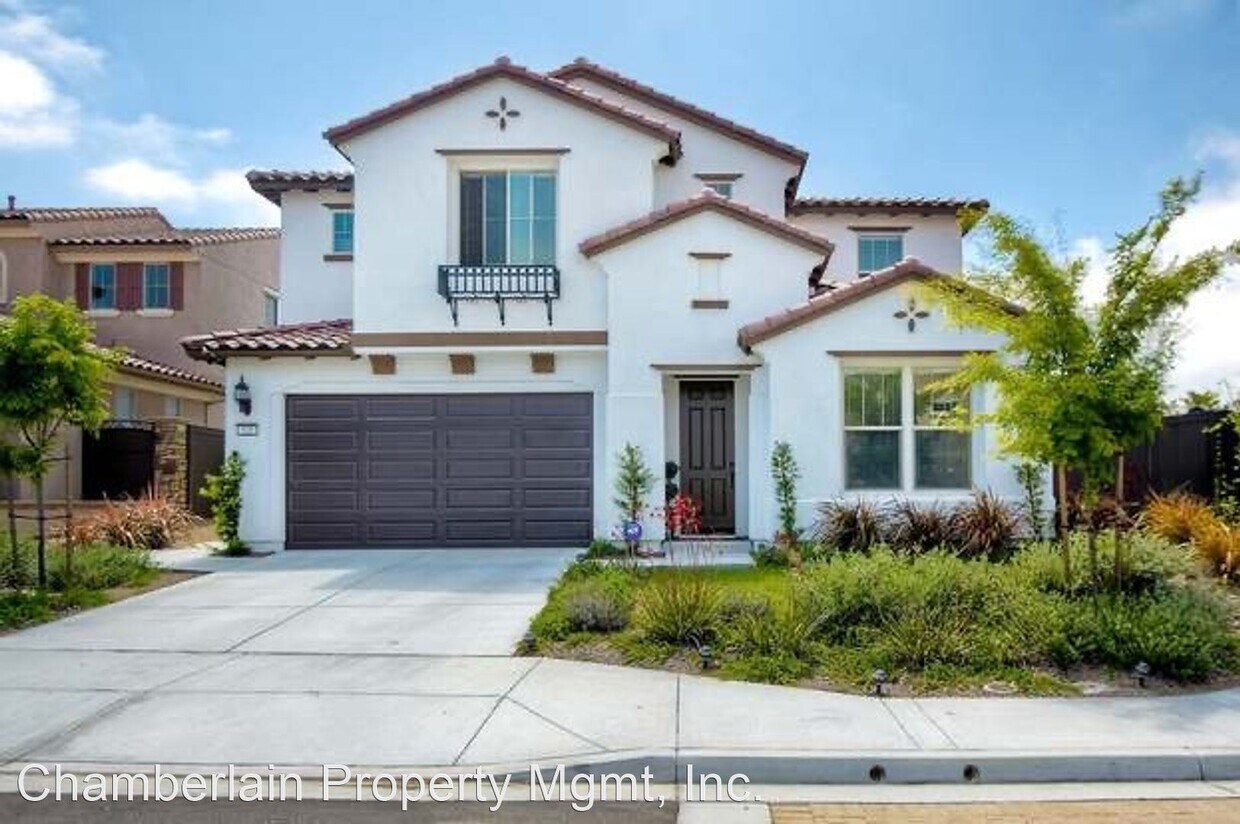 Foto principal - 4 br, 2.5 bath House - 529 Cota Lane