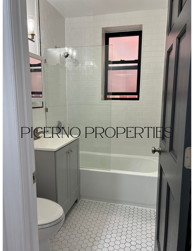 Bathroom 2 - 3745 59th St
