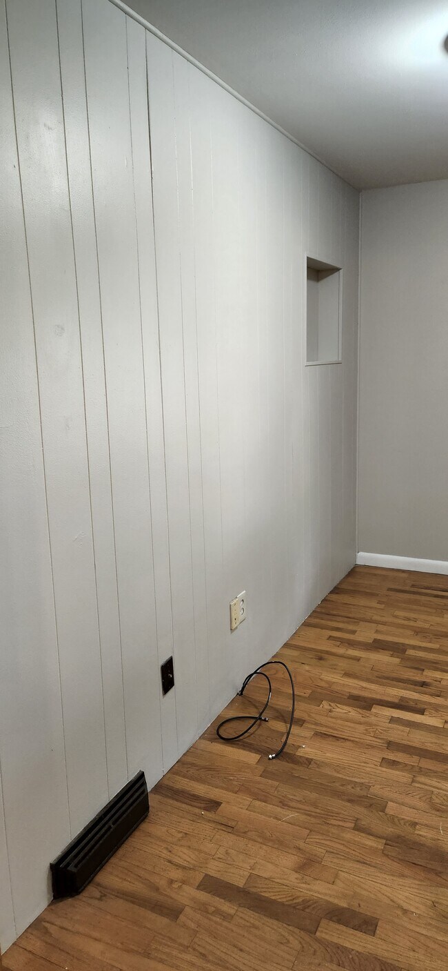 410 Truman Ave, Clinton, MO 64735 House Rental in Clinton, MO