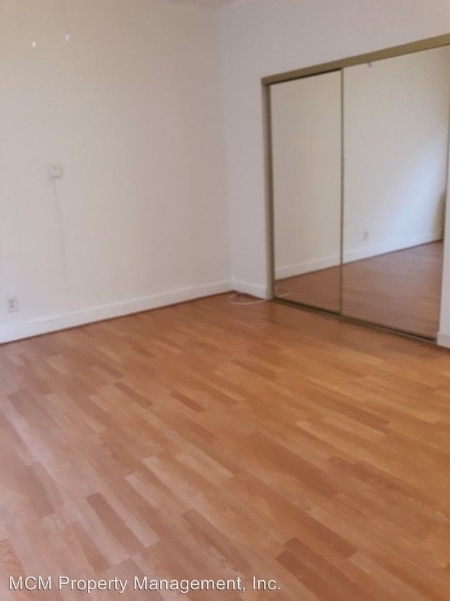 Building Photo - 3065 Leeward Ave