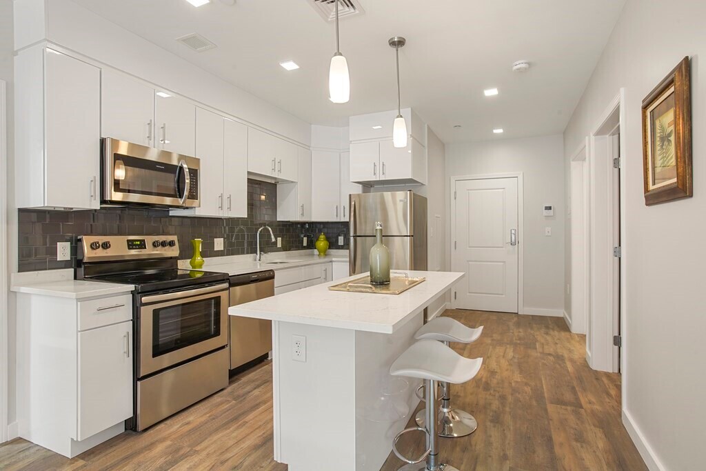 10 Essex St Unit 610, Cambridge, MA 02139 Room for Rent in Cambridge