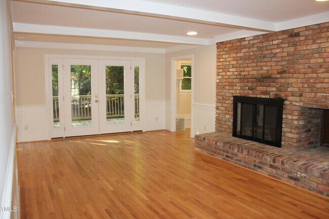 Building Photo - 6321 Gainsborough Dr