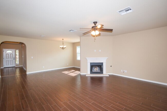 Foto del edificio - Three Bedroom home in the Legends Vista Community in Round Rock